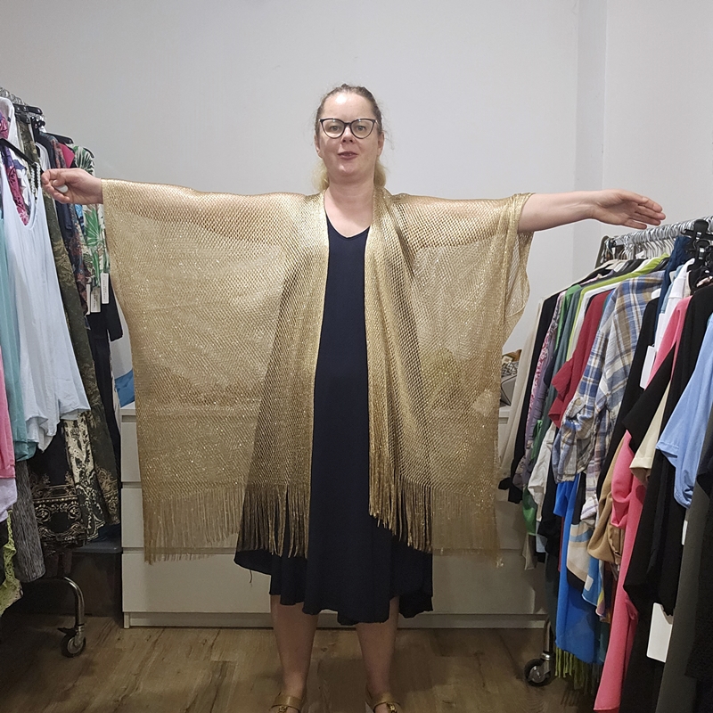 EXXTRA OVERSIZE mrežasta pončo jopa z bleščicami ZLATA