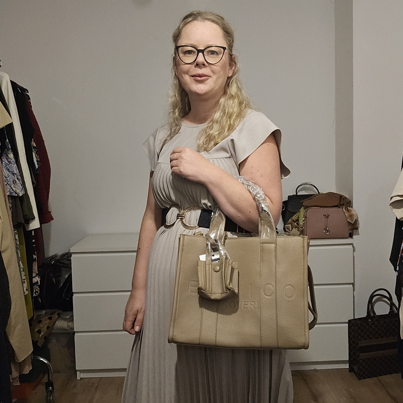 Elegantna tote torbica Enrico Coveri taupe