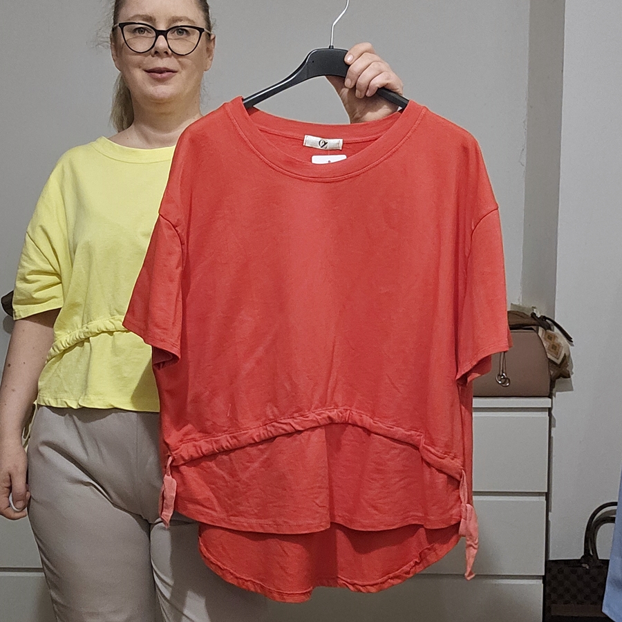 Bombažna majica s špagico rdeča